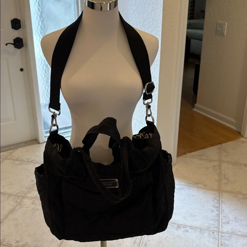Marc Jacobs Removable Adjustable Strap Zippered Black Baby Bag/Tote Bag